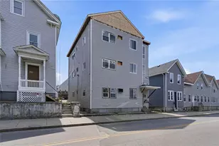 884 Douglas Ave, Providence, RI 02908 - Photo 3