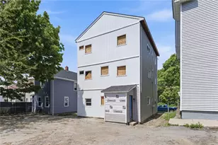 884 Douglas Ave, Providence, RI 02908 - Photo 7