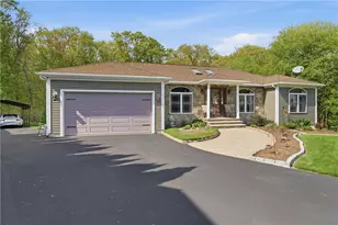 304 Gauthier Dr, Woonsocket, RI 02895 - Photo 45