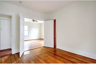 137 Hunts Avenue, Pawtucket, RI 02861 - Photo 9