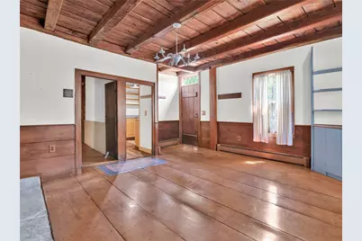 383 Putnam Pike, Glocester, RI 02829 - Photo 7