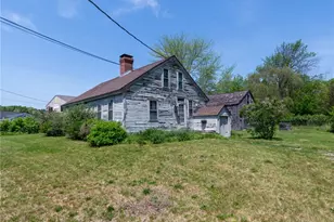 383 Putnam Pike, Glocester, RI 02829 - Photo 3