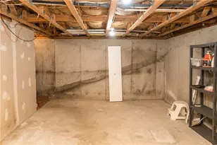 5 Barnes Ave, Johnston, RI 02919 - Photo 27