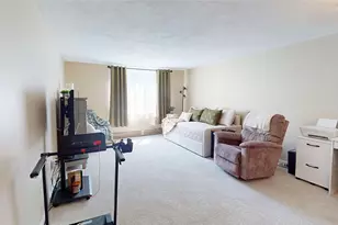201 Woodlawn Ave, North Providence, RI 02904 - Photo 5