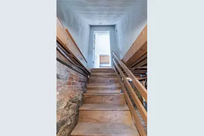 690 Academy Avenue, Providence, RI 02908 - Photo 31