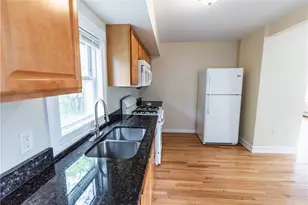 690 Academy Ave, Providence, RI 02908 - Photo 15