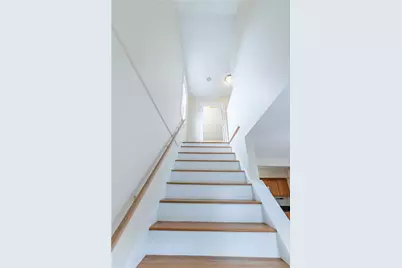 690 Academy Avenue, Providence, RI 02908 - Photo 19