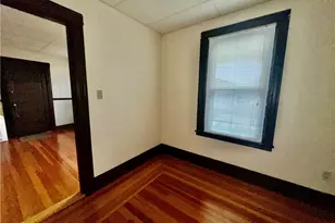 14 Courtland St, Central Falls, RI 02863 - Photo 9