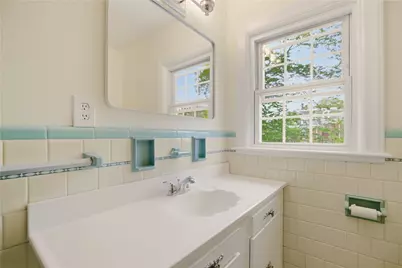 1 Red Cross Avenue #B, Newport, RI 02840 - Photo 25