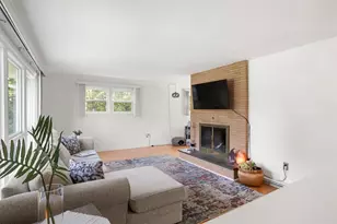 19 Legion Memorial Dr, Providence, RI 02909 - Photo 11