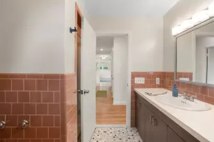 19 Legion Memorial Dr, Providence, RI 02909 - Photo 31
