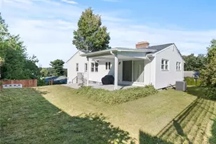 19 Legion Memorial Dr, Providence, RI 02909 - Photo 3