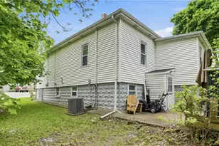 31 Yeoman Ave, Cranston, RI 02920 - Photo 27