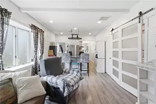 31 Yeoman Ave, Cranston, RI 02920 - Photo 5