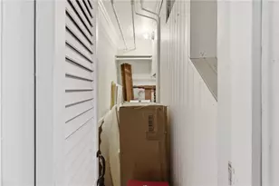 31 Yeoman Ave, Cranston, RI 02920 - Photo 25
