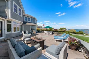 75 N Cliff Dr, Narragansett, RI 02882 - Photo 1