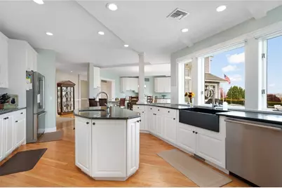 75 N Cliff Drive, Narragansett, RI 02882 - Photo 23