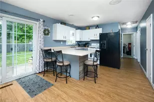 48 Plenty St, Warwick, RI 02889 - Photo 7