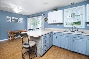 48 Plenty St, Warwick, RI 02889 - Photo 9
