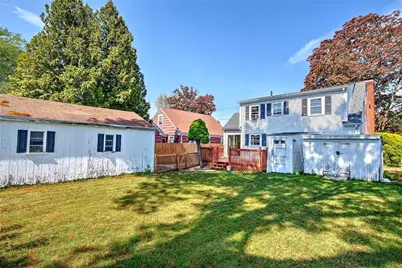 190 Rice Avenue, Pawtucket, RI 02861 - Photo 3
