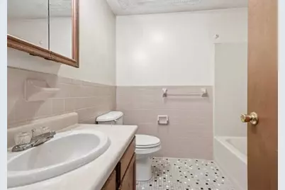 275 Grotto Avenue #16, Pawtucket, RI 02860 - Photo 27