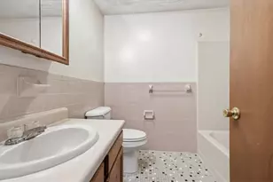 275 Grotto Ave, Pawtucket, RI 02860 - Photo 27