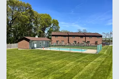 275 Grotto Avenue #16, Pawtucket, RI 02860 - Photo 9