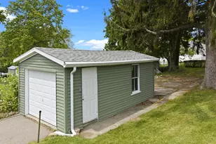 200 Judson St, Tiverton, RI 02878 - Photo 5