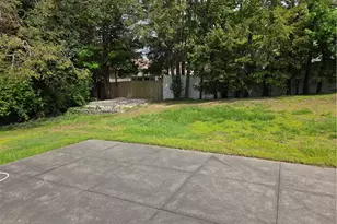 105 Longview Dr, Cranston, RI 02920 - Photo 31