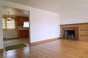 105 Longview Dr, Cranston, RI 02920 - Photo 3