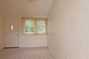 105 Longview Dr, Cranston, RI 02920 - Photo 25