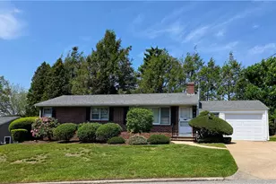 105 Longview Dr, Cranston, RI 02920 - Photo 1