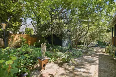 95 Bay View Avenue, Cranston, RI 02905 - Photo 33