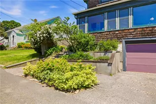 95 Bay View Ave, Cranston, RI 02905 - Photo 3
