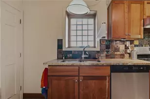 95 Bay View Ave, Cranston, RI 02905 - Photo 19