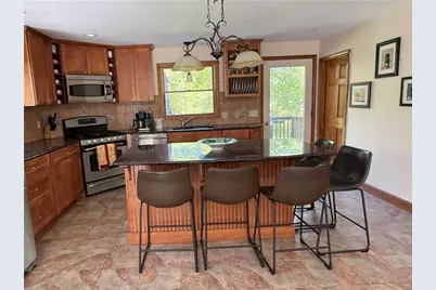 027 Sunset Hill Avenue, Portsmouth, RI 02872 - Photo 9