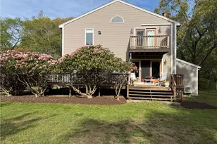 027 Sunset Hill Ave, Portsmouth, RI 02872 - Photo 1