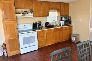 245 Manton St, Pawtucket, RI 02861 - Photo 5