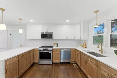 2294 Kingstown Road, South Kingstown, RI 02881 - Photo 17