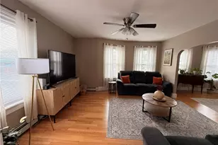 1289 Cranston St, Cranston, RI 02920 - Photo 7