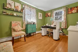 1 Pinehurst Rd, East Providence, RI 02915 - Photo 15