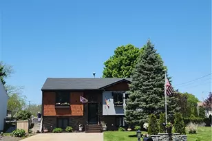 75 Chiswick Rd, Warwick, RI 02889 - Photo 3