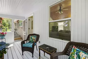 10 Summer St, Jamestown, RI 02835 - Photo 17