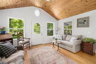 10 Summer St, Jamestown, RI 02835 - Photo 13