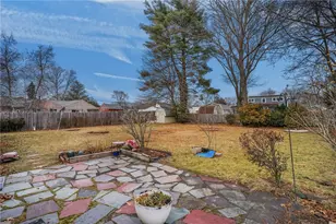 44 Capron Dr, Warwick, RI 02886 - Photo 29