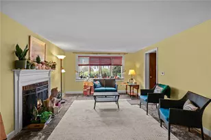 44 Capron Dr, Warwick, RI 02886 - Photo 3