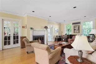 144 Marbury Ave, Pawtucket, RI 02860 - Photo 7