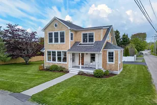 42 Windsor St, Jamestown, RI 02835 - Photo 3