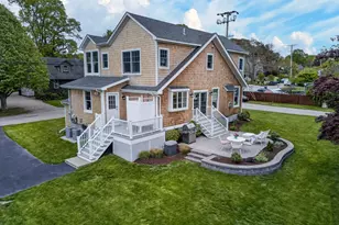 42 Windsor St, Jamestown, RI 02835 - Photo 5