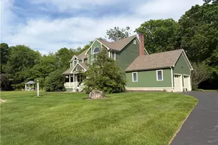 35 Great Rd, Barrington, RI 02806 - Photo 1